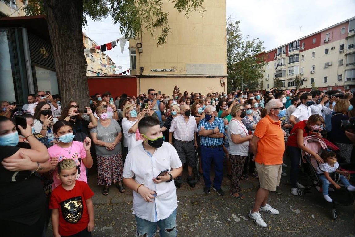 Salida del Gran Poder: Impresionante llegada del Señor a Tres Barrios, la espera termina