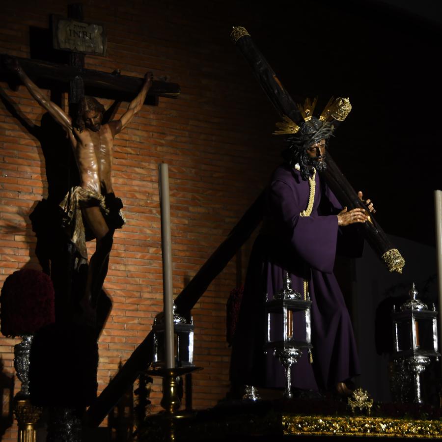 Las imágenes del Gran Poder en la parroquia de la Blanca Paloma