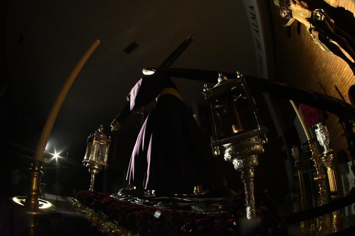 Las imágenes del Gran Poder en la parroquia de la Blanca Paloma