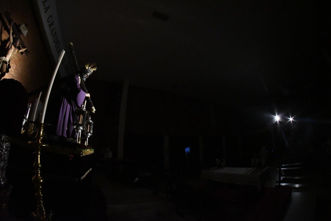 Las imágenes del Gran Poder en la parroquia de la Blanca Paloma