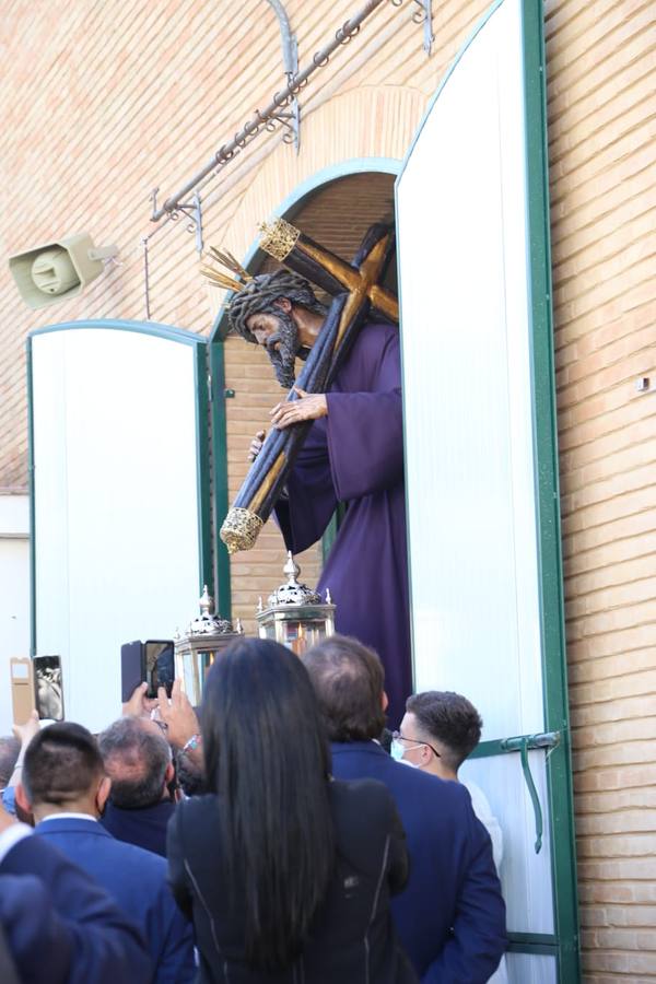 El Señor del Gran Poder, a su llegada a la parroquia de Nuestra Señora de la Candelaria