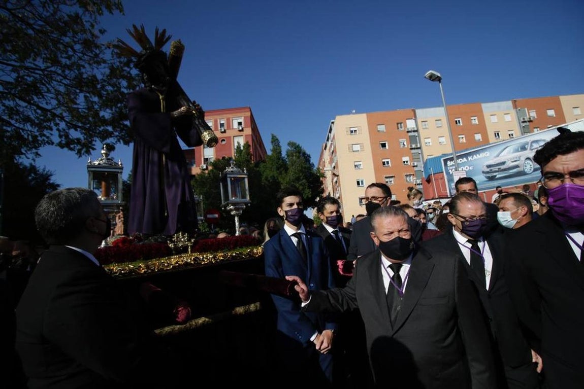 El Señor del Gran Poder por las calles del barrio de la Romería y Santa Aurelia