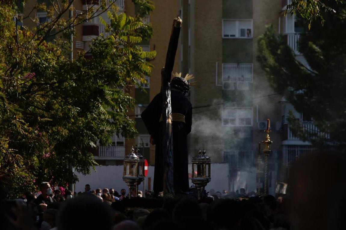 El Señor del Gran Poder por las calles del barrio de la Romería y Santa Aurelia