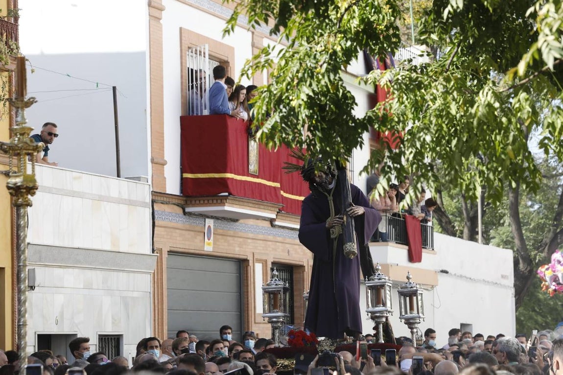 El Señor del Gran Poder por las calles del barrio de la Romería y Santa Aurelia