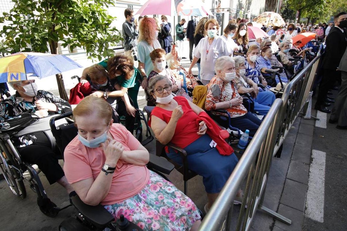El Señor del Gran Poder por las calles del barrio de la Romería y Santa Aurelia