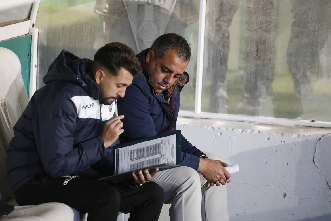 Las mejores imágenes y el ambiente en la grada del Córdoba CF - CD Ebro