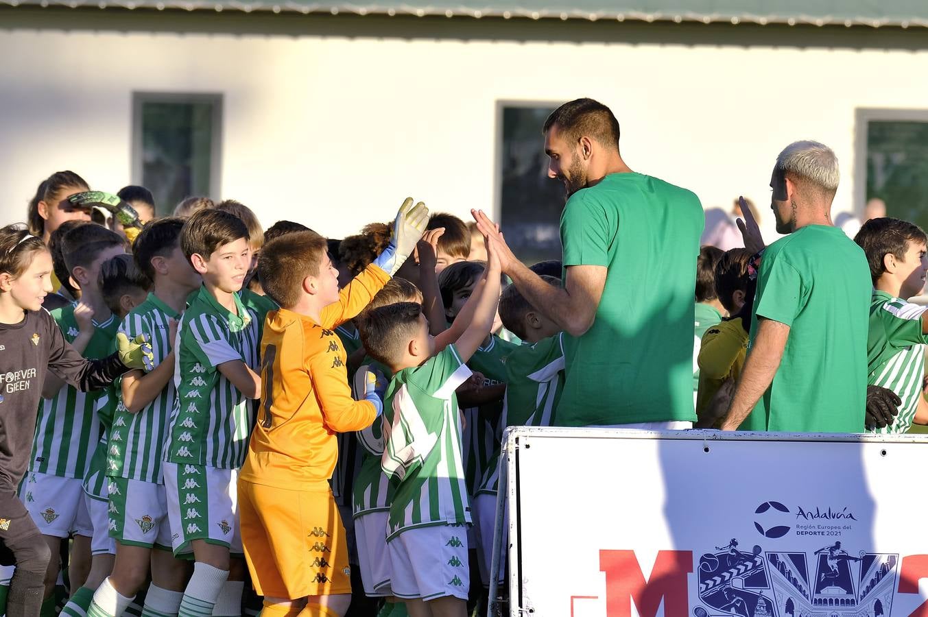 Borja Iglesias vuelve a ser benjamín