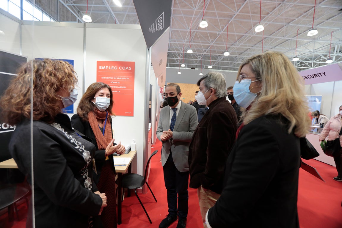 Se buscan universitarios en Sevilla para trabajar en el extranjero