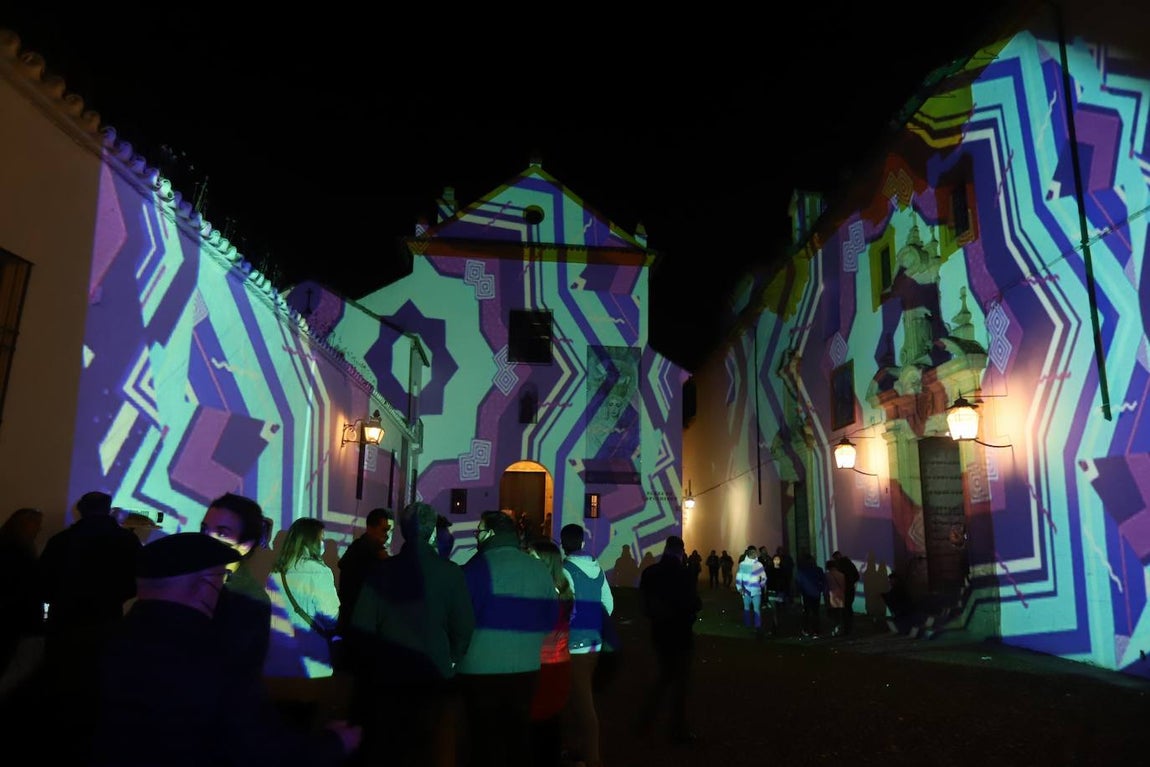 El mapping de la hermandad de la Paz de Córdoba, en imágenes