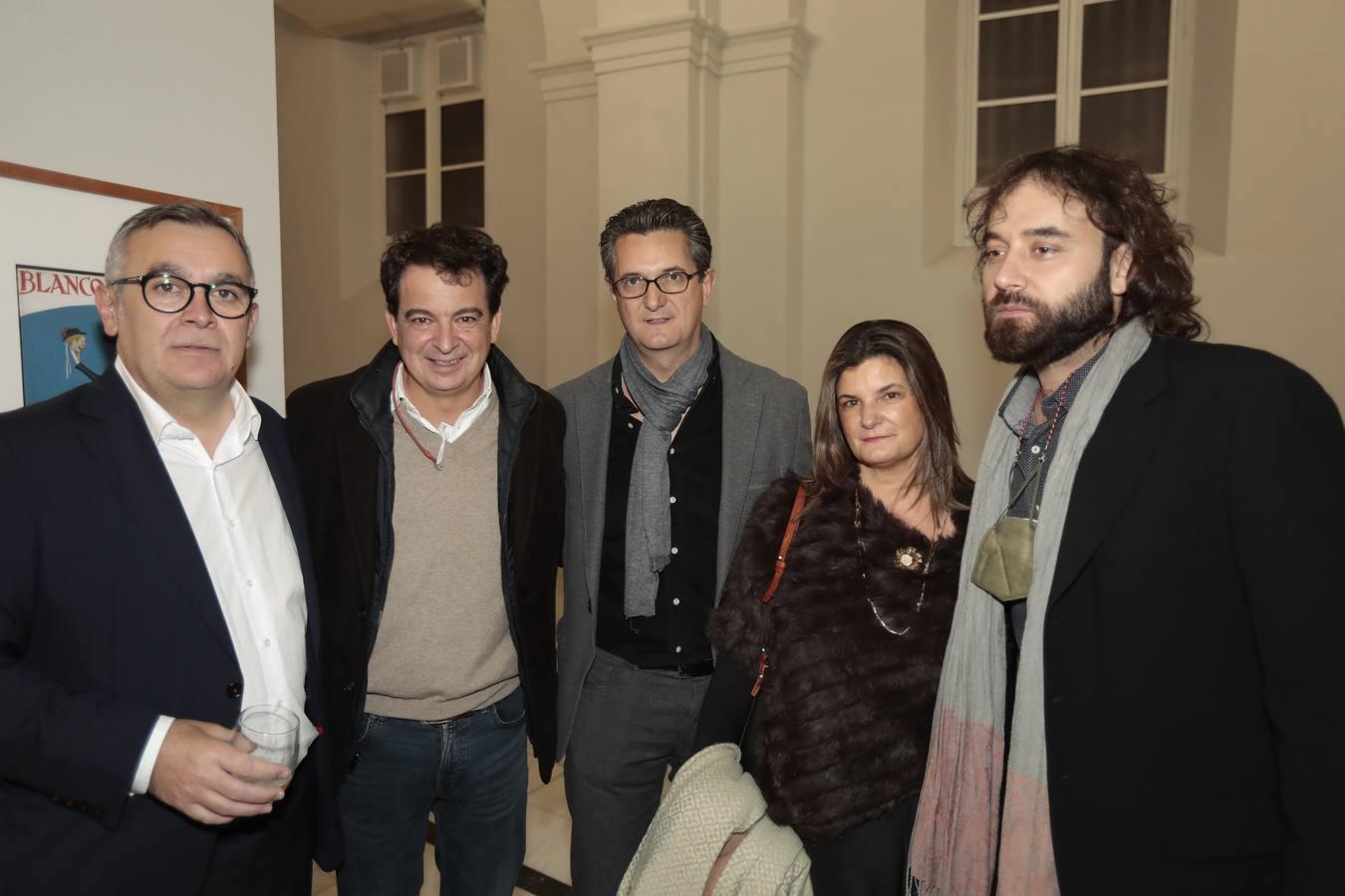 El mundo de la Cultura celebra el éxito del documental de Curro Romero en La Galería de ABC
