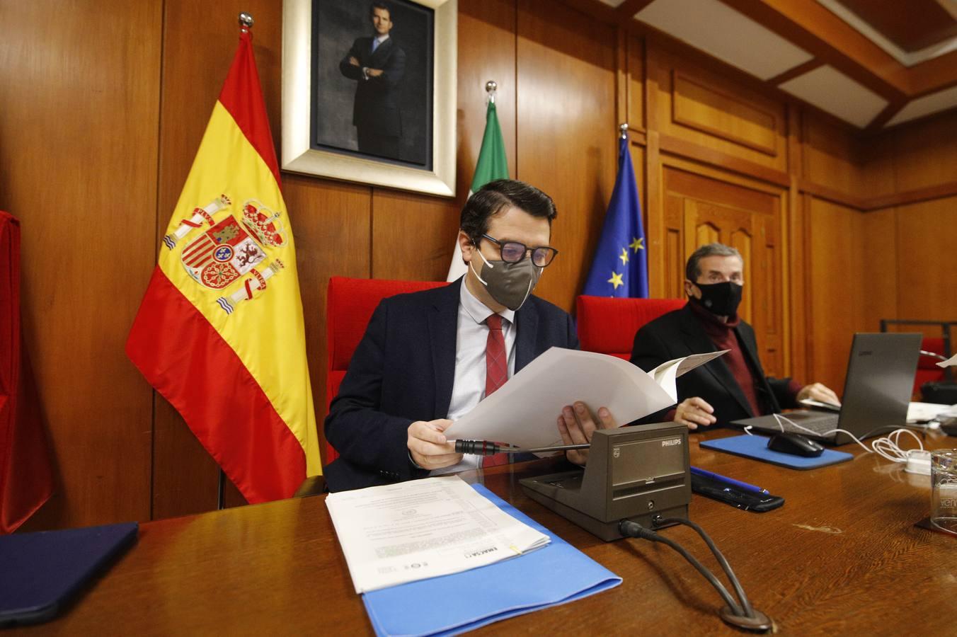 El Pleno municipal de Córdoba aprueba la tercera bajada consecutiva en las ordenanzas fiscales