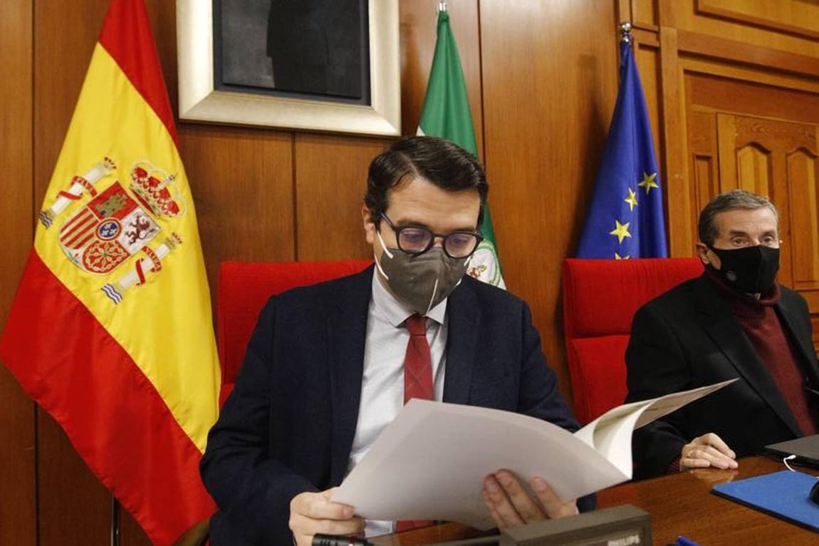 El Pleno de las ordenanzas fiscales de Córdoba, en imágenes