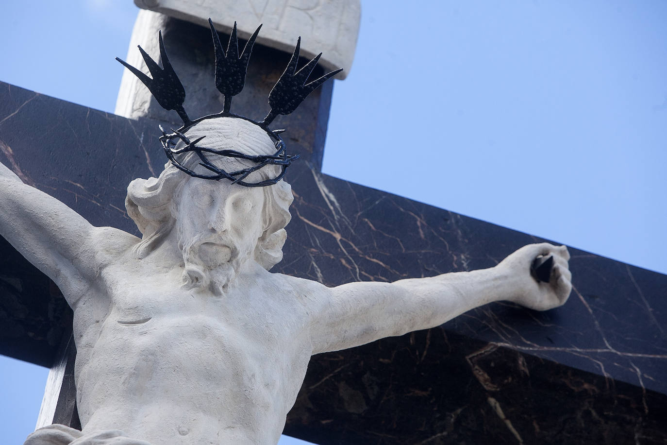 Un paseo por la historia y estética del Cristo de los Faroles de Córdoba, en imágenes