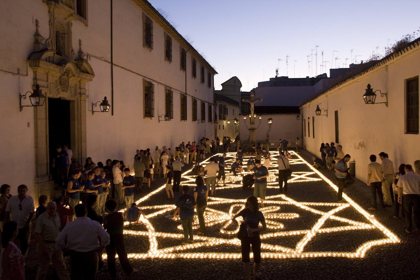 Un paseo por la historia y estética del Cristo de los Faroles de Córdoba, en imágenes