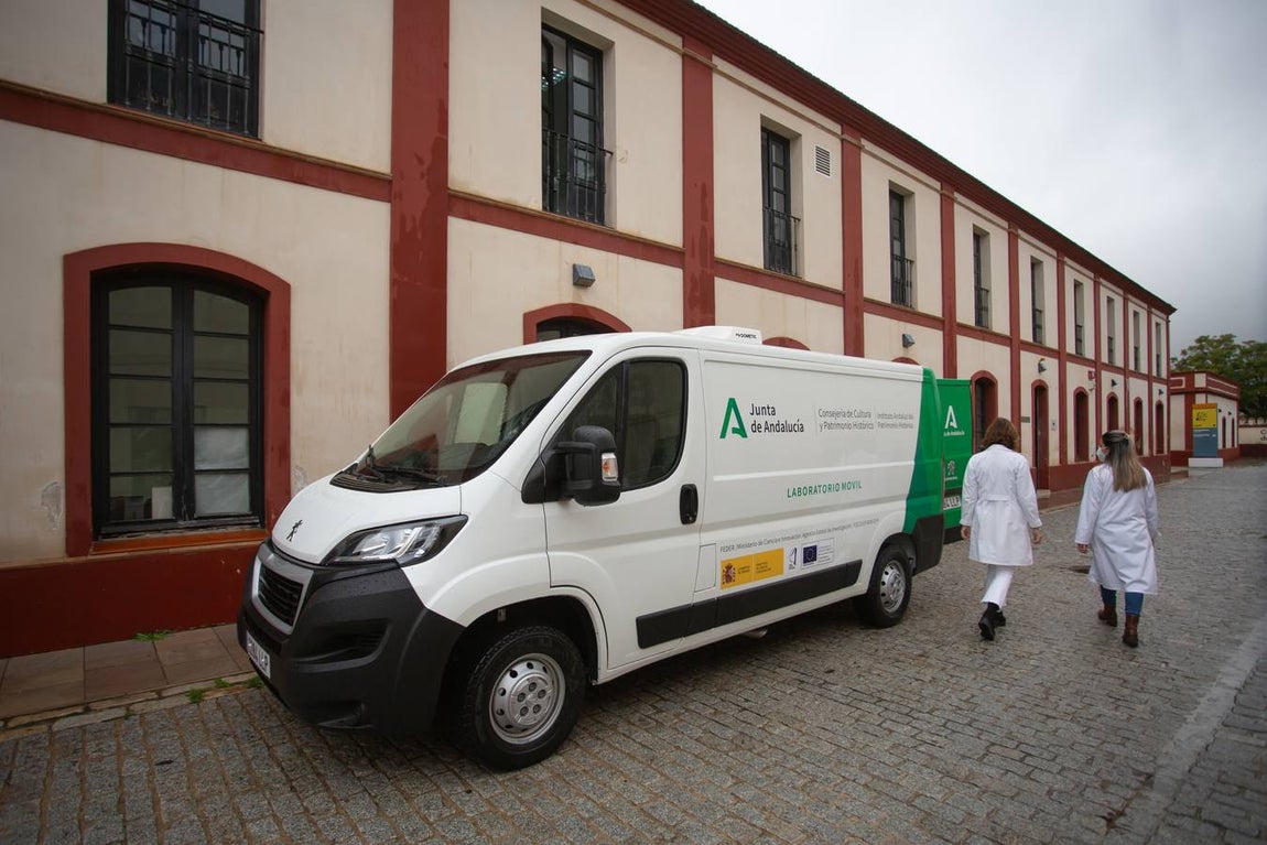 Nuevo laboratorio móvil del IAPH para diagnosticar y restaurar bajo demanda allí donde sea necesario. VANESSA GÓMEZ