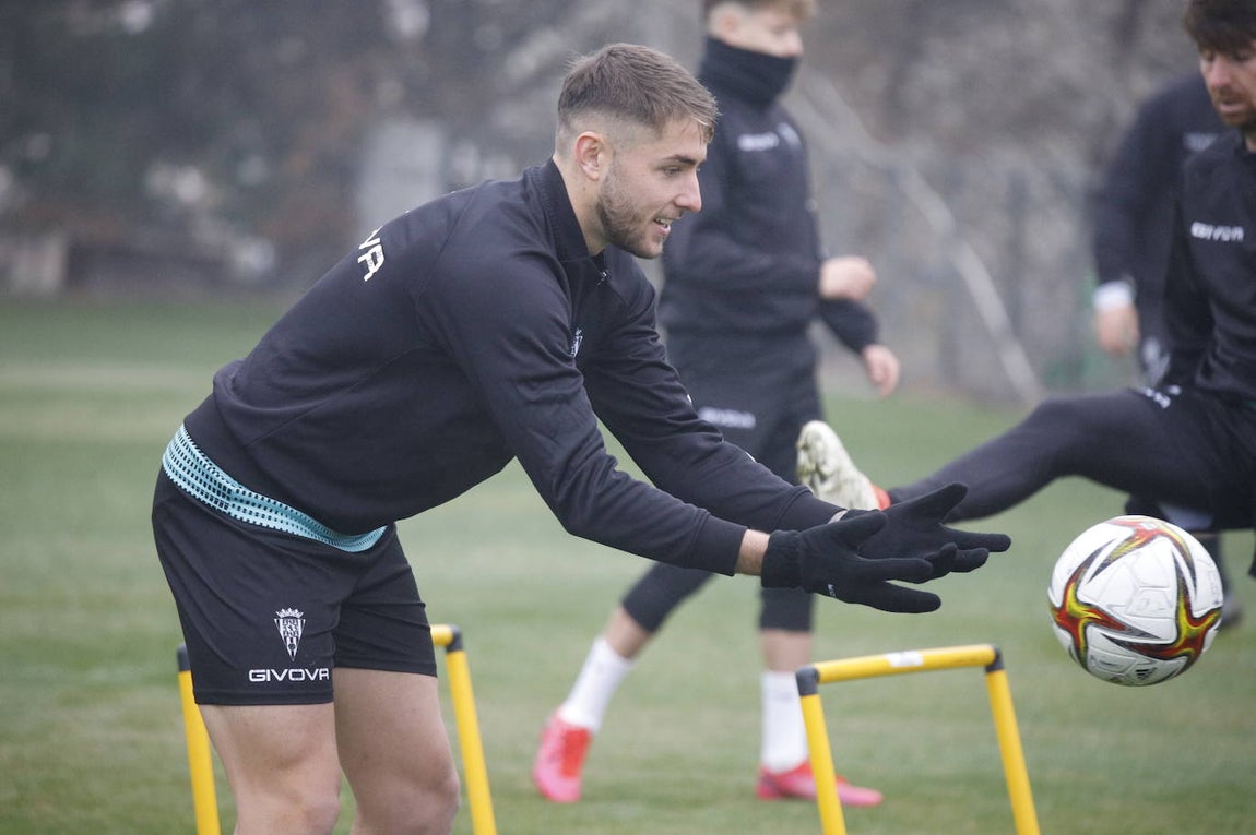 El primer entrenamiento del Córdoba CF en 2022, en imágenes