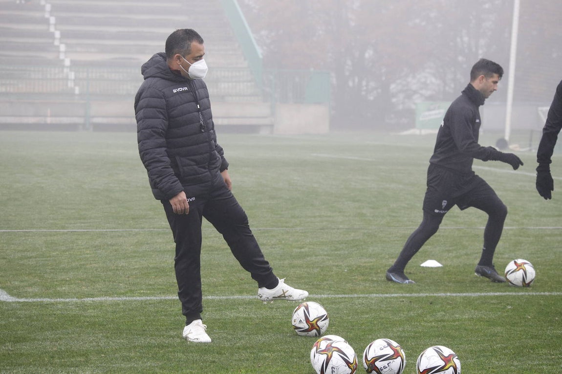El primer entrenamiento del Córdoba CF en 2022, en imágenes