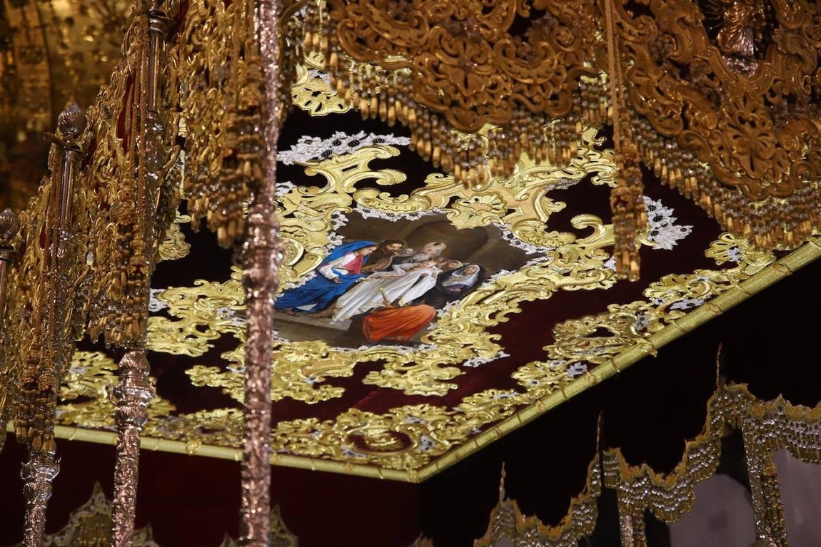El techo bordado de la Virgen de la Candelaria de Córdoba, en imágenes