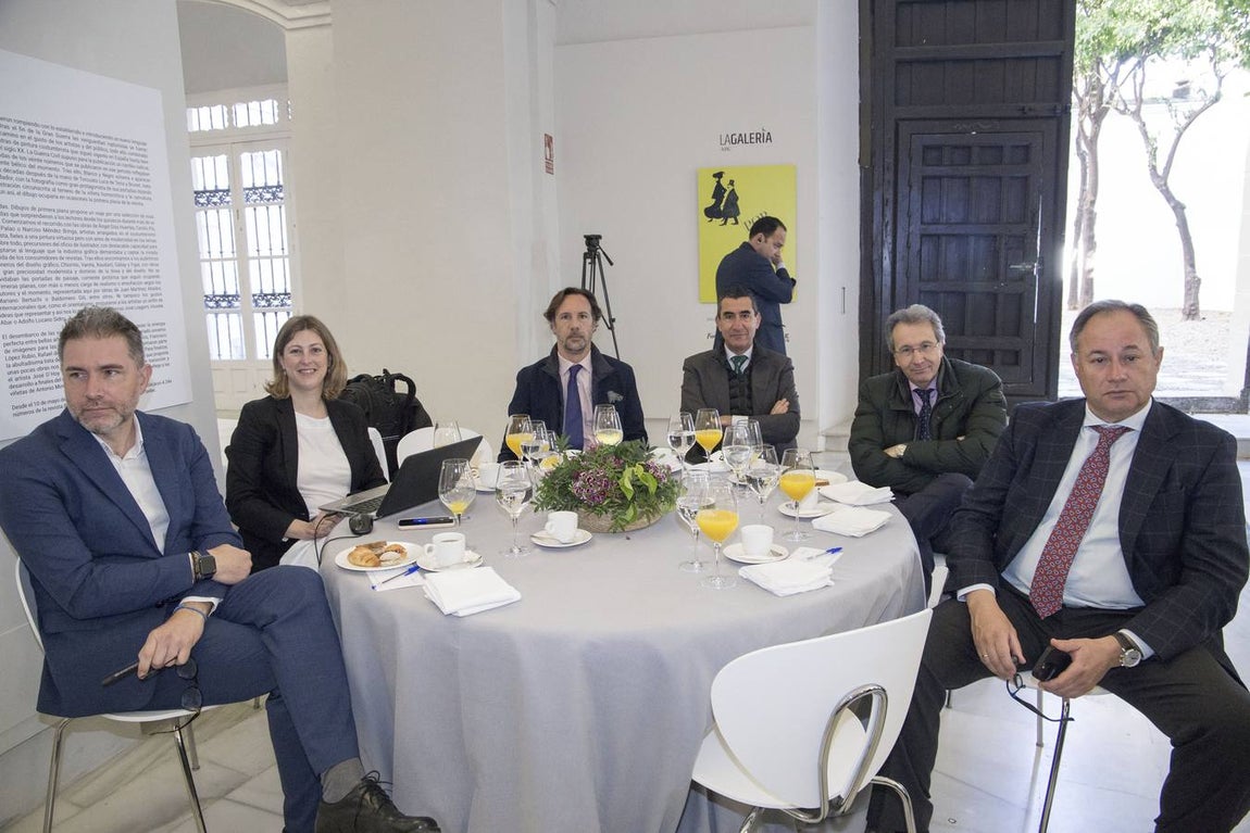 J.M. SERRANO / ROCÍO RUZ