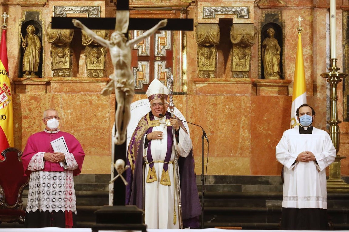 En imágenes, el Vía Crucis del Calvario en Córdoba (II)