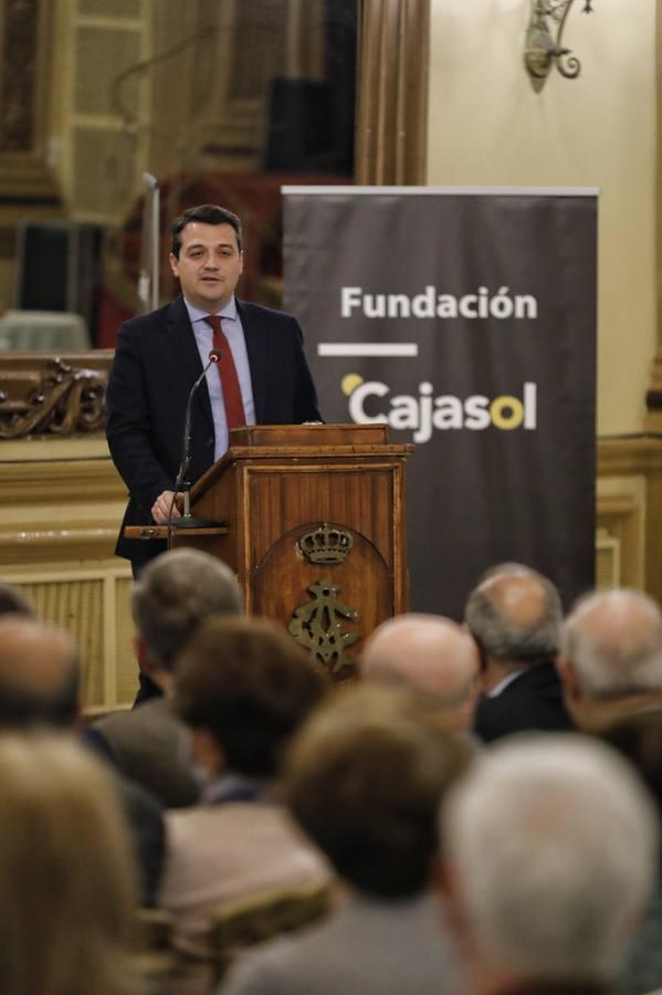 La conferencia del alcalde de Córdoba en el Foro Amador Jover, en imágenes