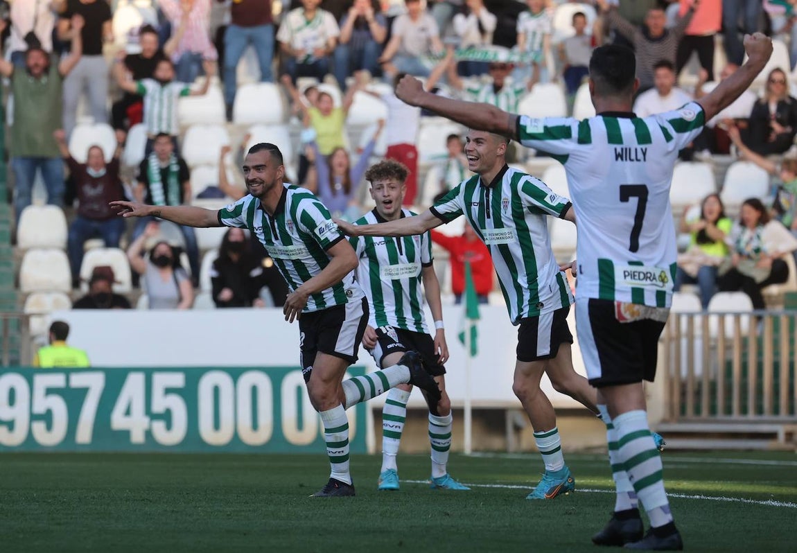 Las espectaculares imágenes del Córdoba CF - Villanovense
