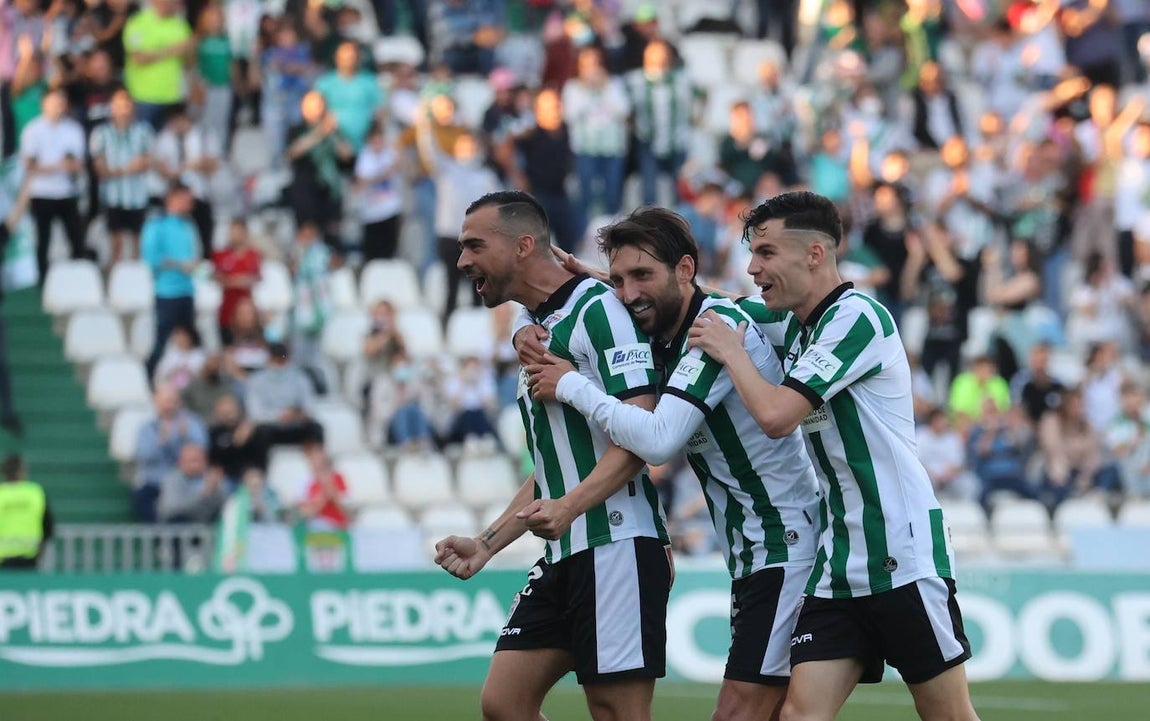 Las espectaculares imágenes del Córdoba CF - Villanovense