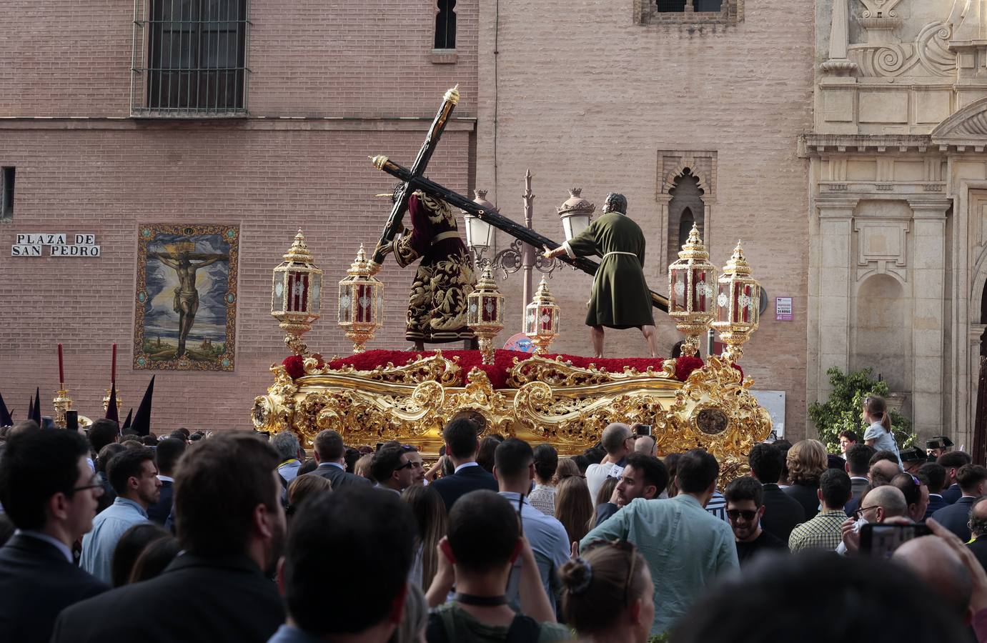 San Roque reparte su Gracia y Esperanza por toda Sevilla