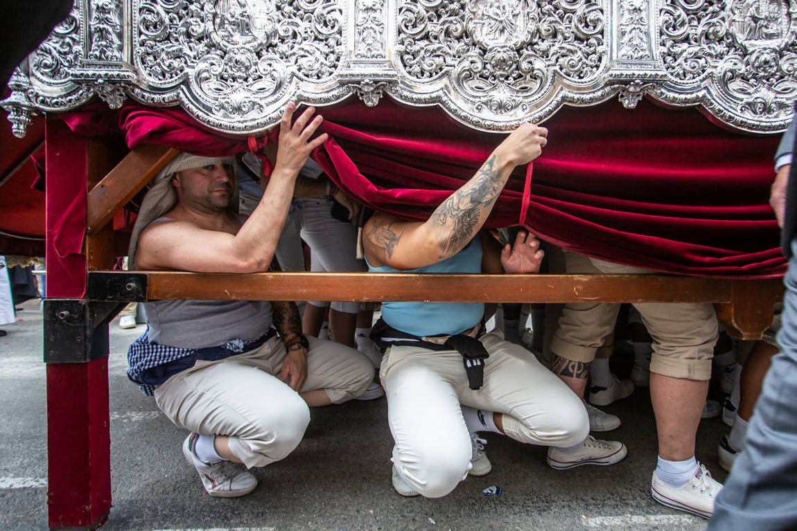 Estación de penitencia de la Hermandad de Santa Genoveva. VANESSA GÓMEZ