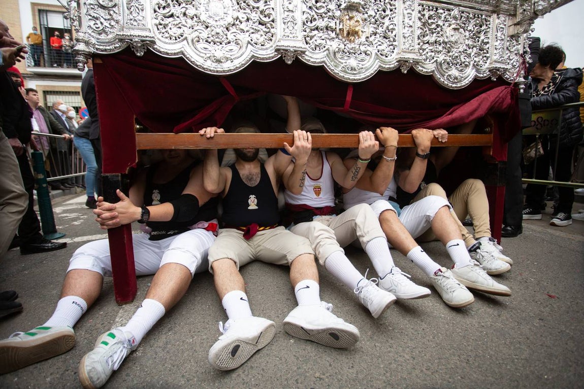 Estación de penitencia de la Hermandad de Santa Genoveva. VANESSA GÓMEZ