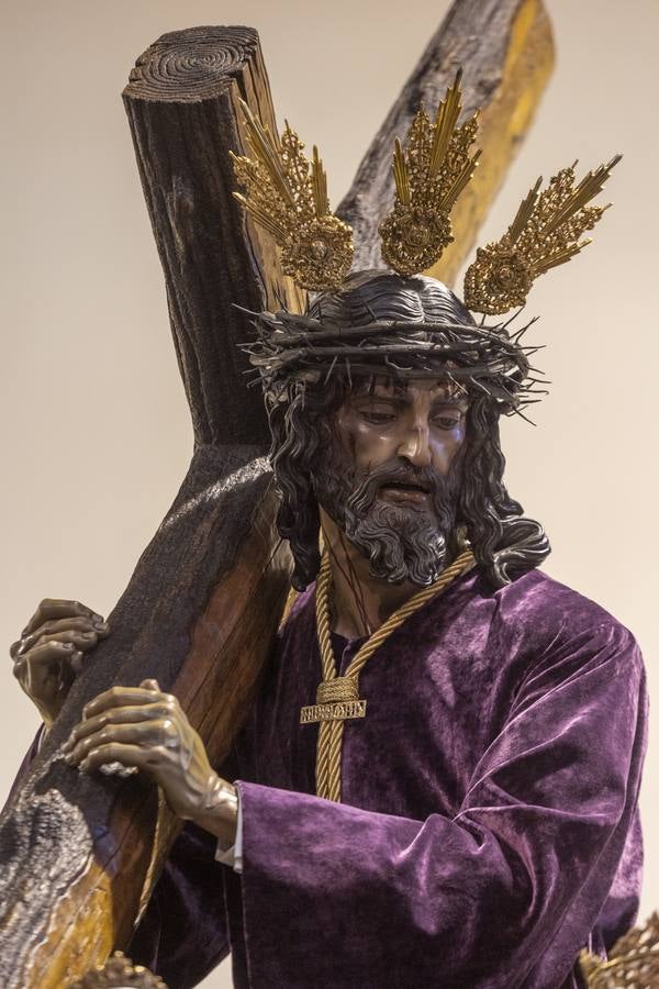 La hermandad del Cerro del Águila suspende su estación de penitencia en este Martes Santo de 2022. MANUEL GÓMEZ