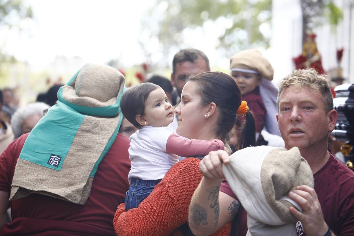 Miércoles Santo | La vibrante salida de la Piedad de Córdoba, en imágenes