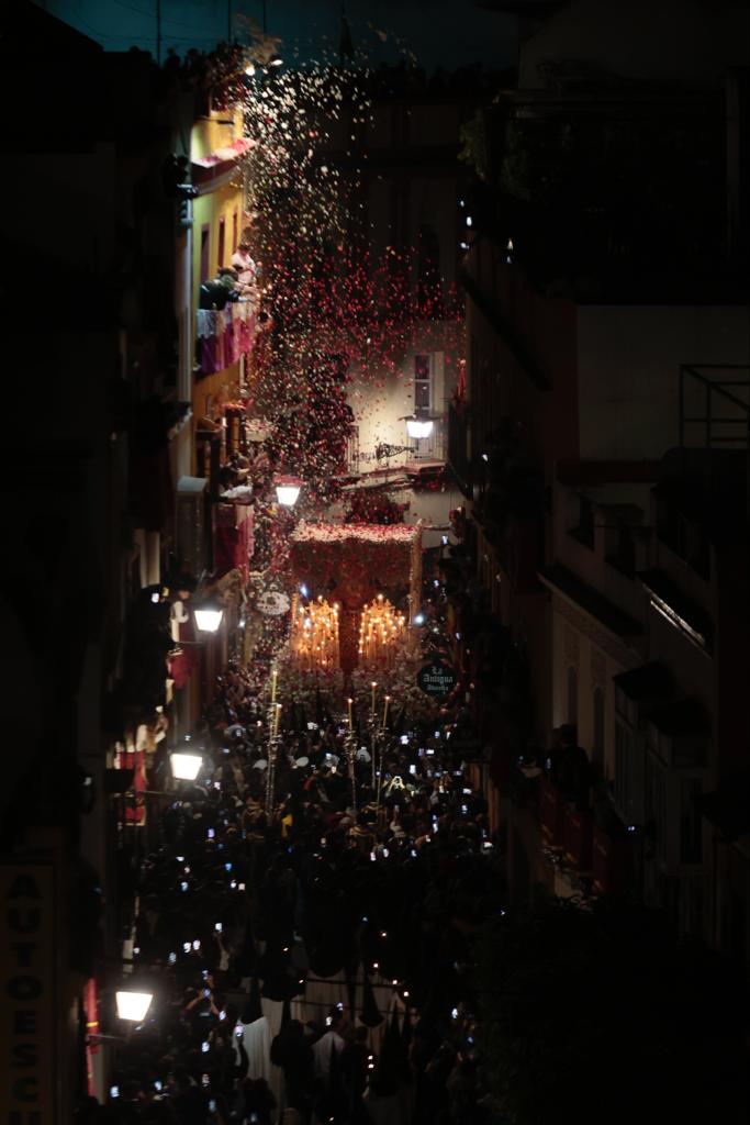 La Esperanza de otra madrugada en Triana