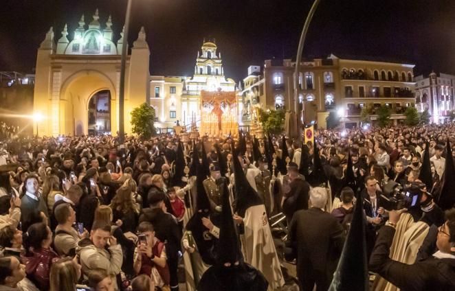 El ansiado regreso de la Macarena a las calles de Sevilla