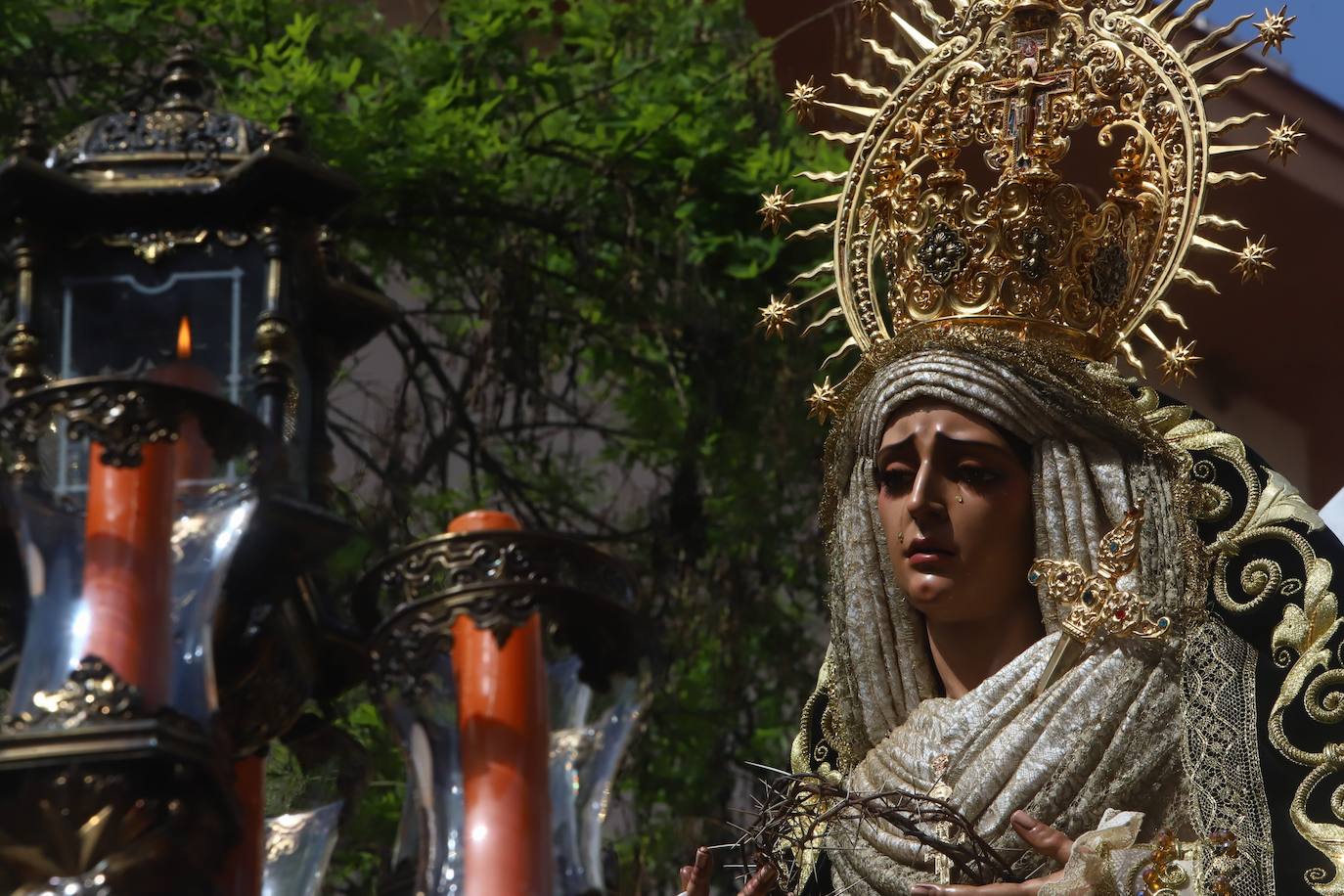 Viernes Santo | La vibrante procesión de la Soledad de Córdoba, en imágenes