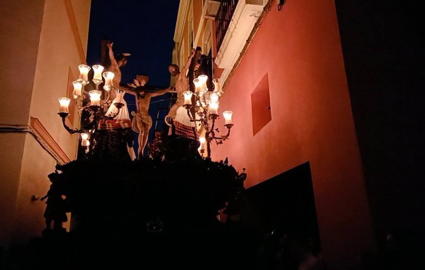 Las fotos de los lectores de ABC del Viernes Santo de la Semana Santa de Sevilla 2022