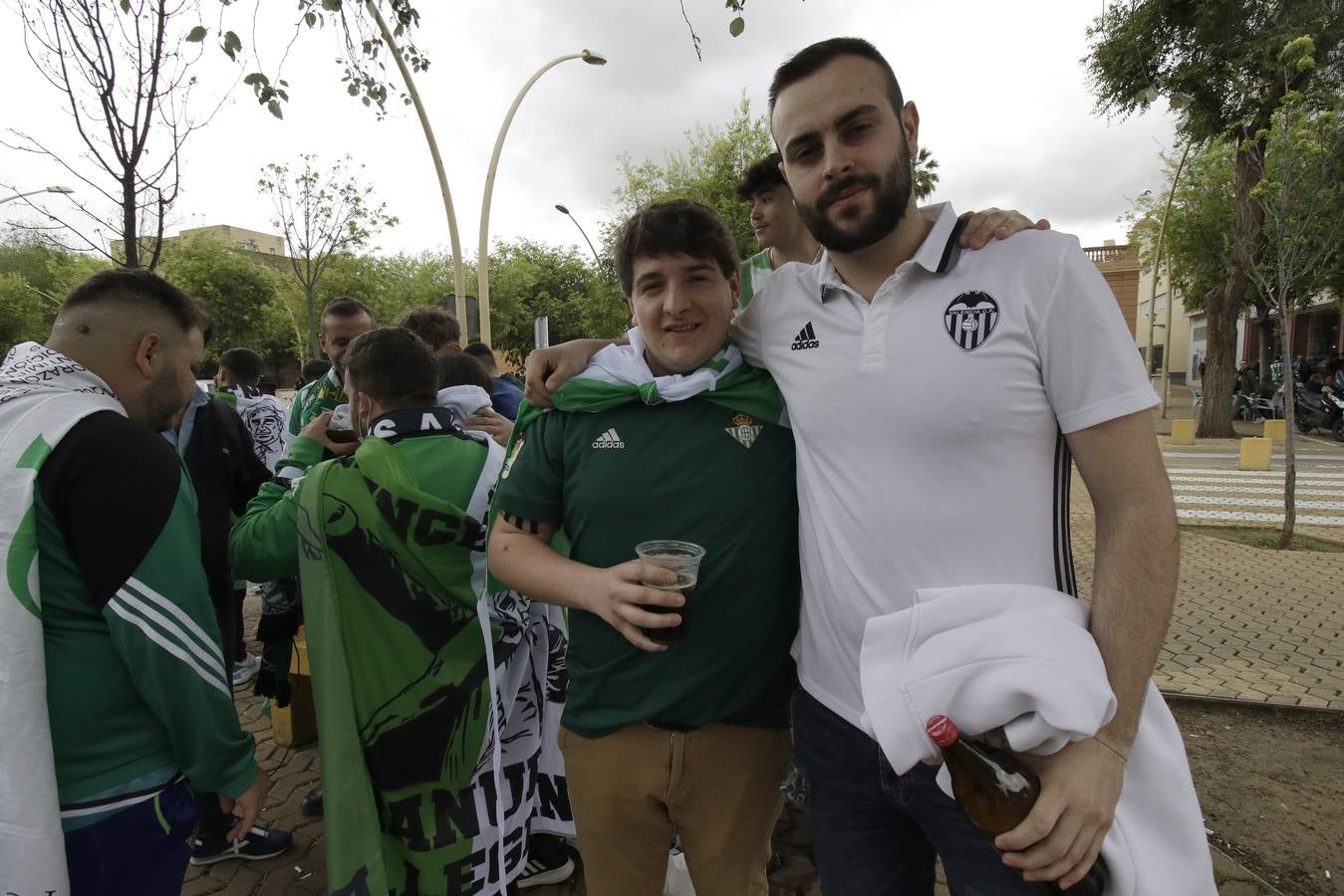 JUAN FLORES