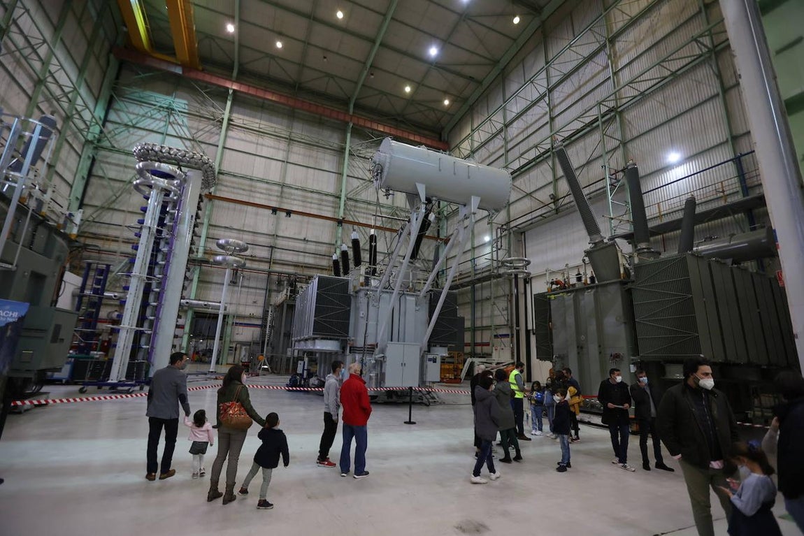 El trabajo en Hitachi, la antigua ABB en Córdoba, en imágenes