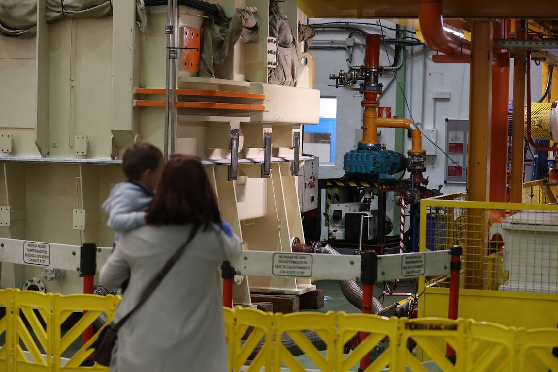 El trabajo en Hitachi, la antigua ABB en Córdoba, en imágenes