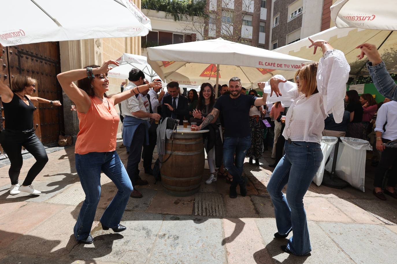 El ambiente del viernes en las Cruces de Córdoba, en imágenes