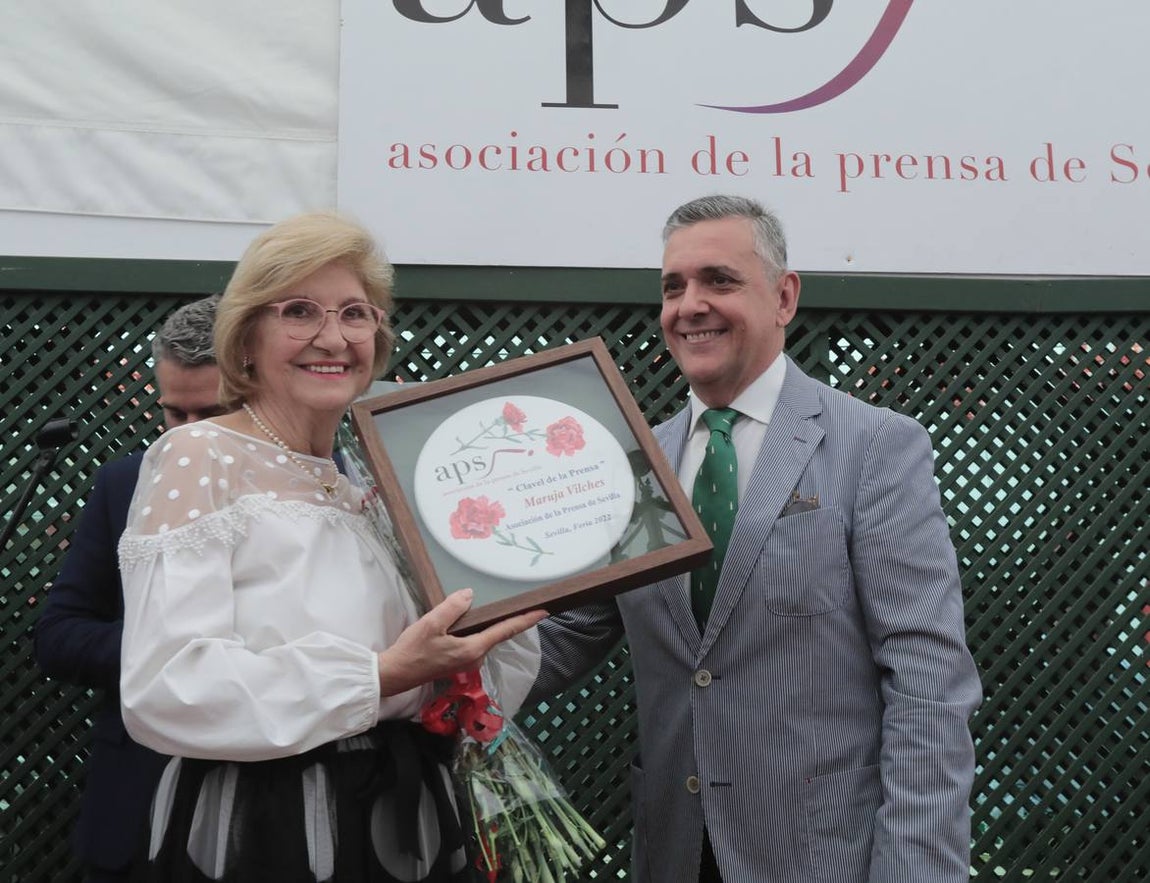 Entrega de los 'Claveles de la Prensa 2022' de la Asociación de la Prensa de Sevilla a Rocío Márquez, Alfonso Sánchez, Alberto López y la Asociación Maruja Vilches con el Polígono Sur. RAÚL DOBLADO
