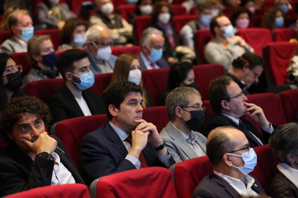 Los equipos de los candidatos a rector de la Universidad de Córdoba, en imágenes