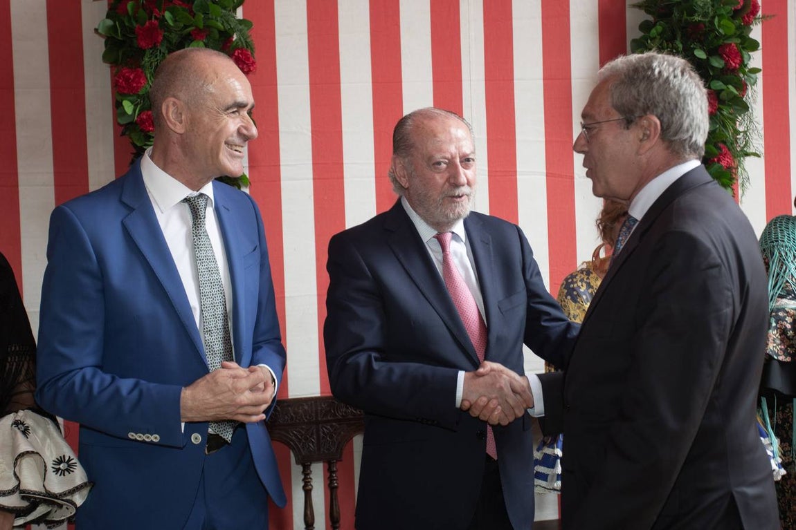 Recepciones oficiales en el miércoles de Feria. VANESSA GÓMEZ / MAYA BALANYA