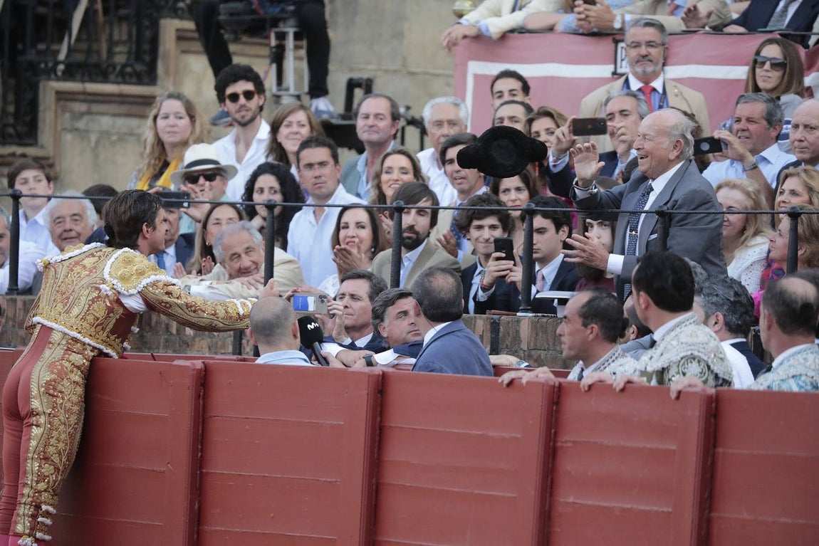 Corrida del sábado de farolillos de 2022 en la plaza de toros de Sevilla. RAÚL DOBLADO