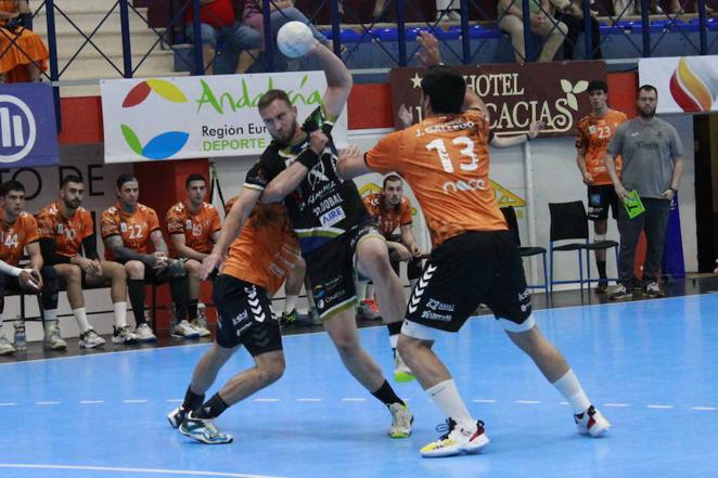 El último partido del Ángel Ximénez Puente Genil de la temporada, en imágenes