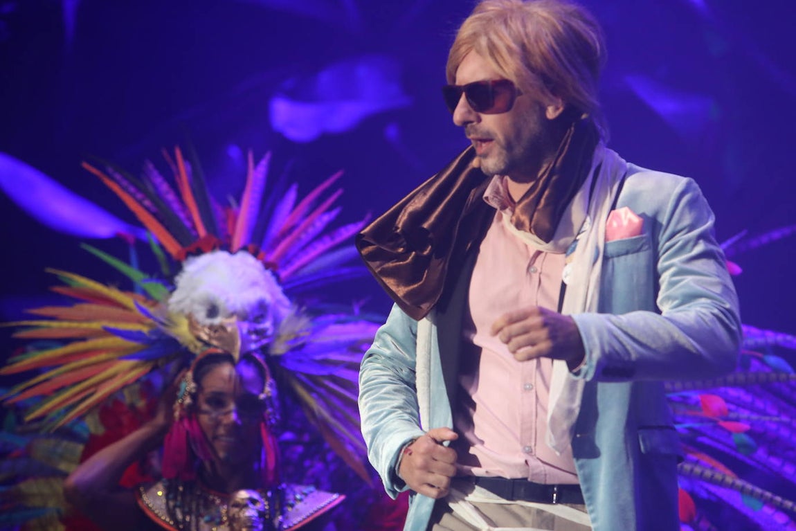 El espectacular pregón de India Martínez en el Carnaval de Cádiz, en imágenes