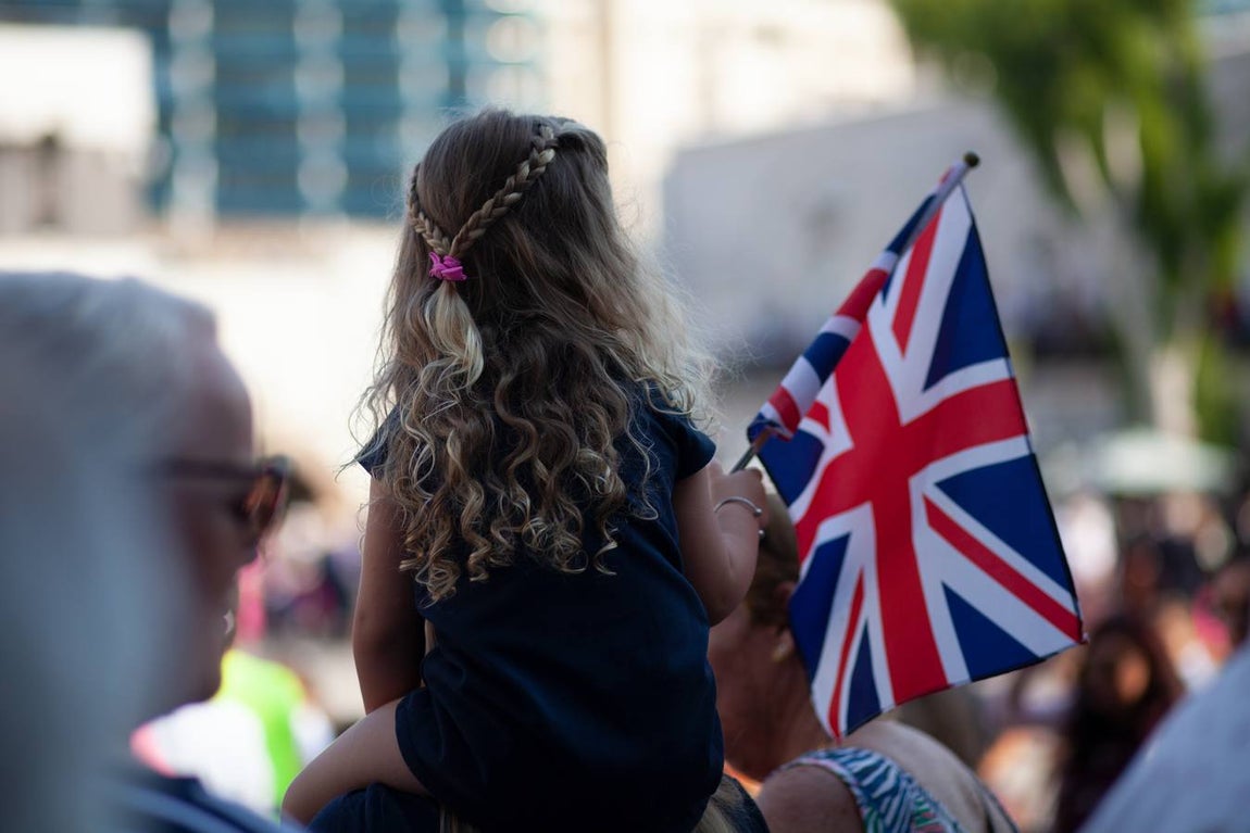 Desfile militar para despedir a los condes de Wessex en Gibraltar