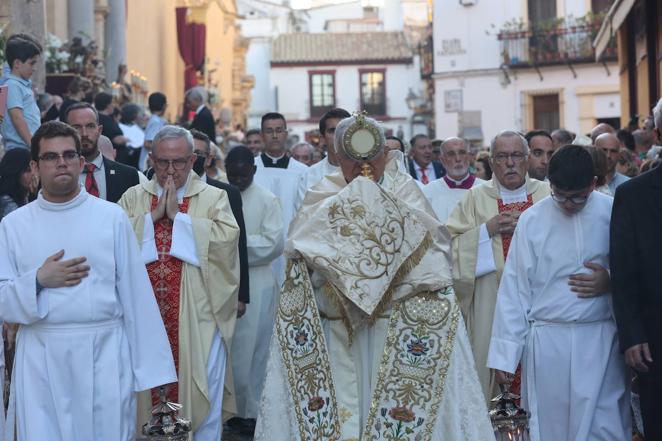 La procesión del Corpus Christi en Córdoba, en imágenes
