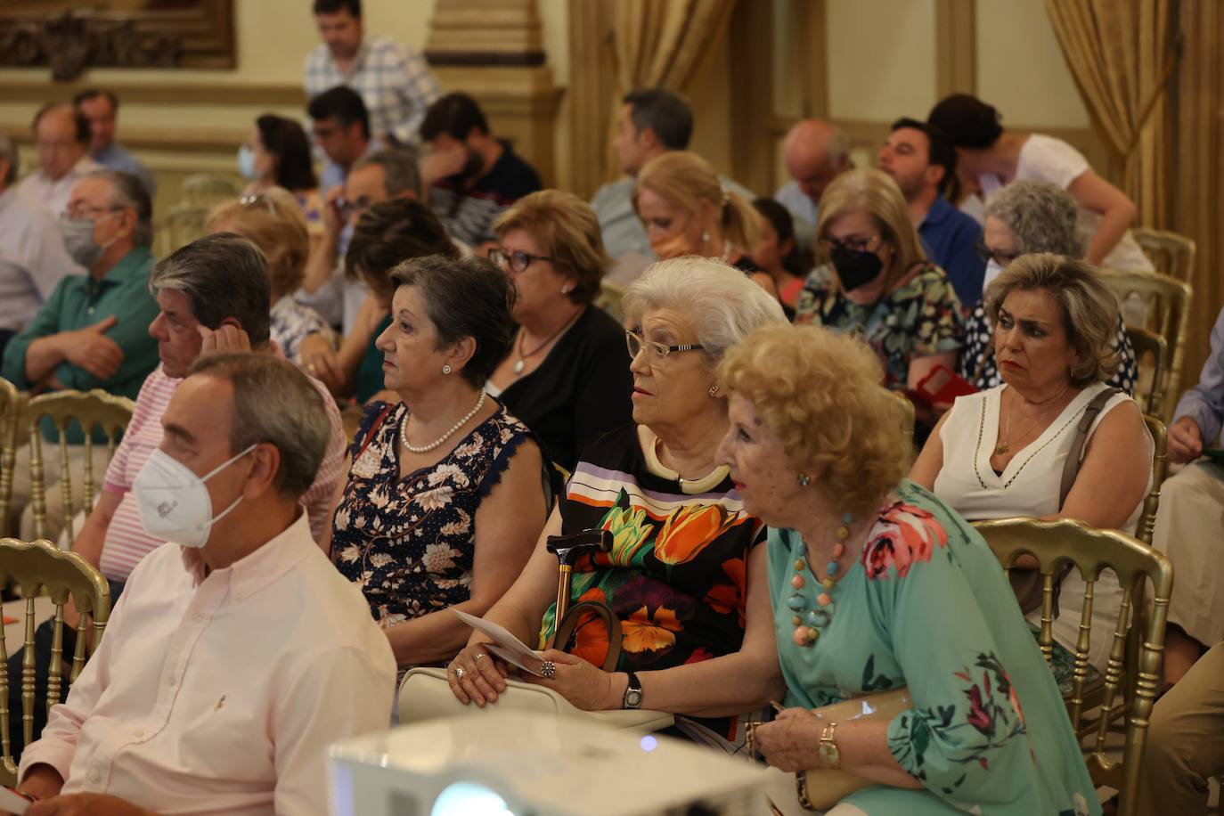 La asamblea del Círculo de la Amistad de Córdoba, en imágenes