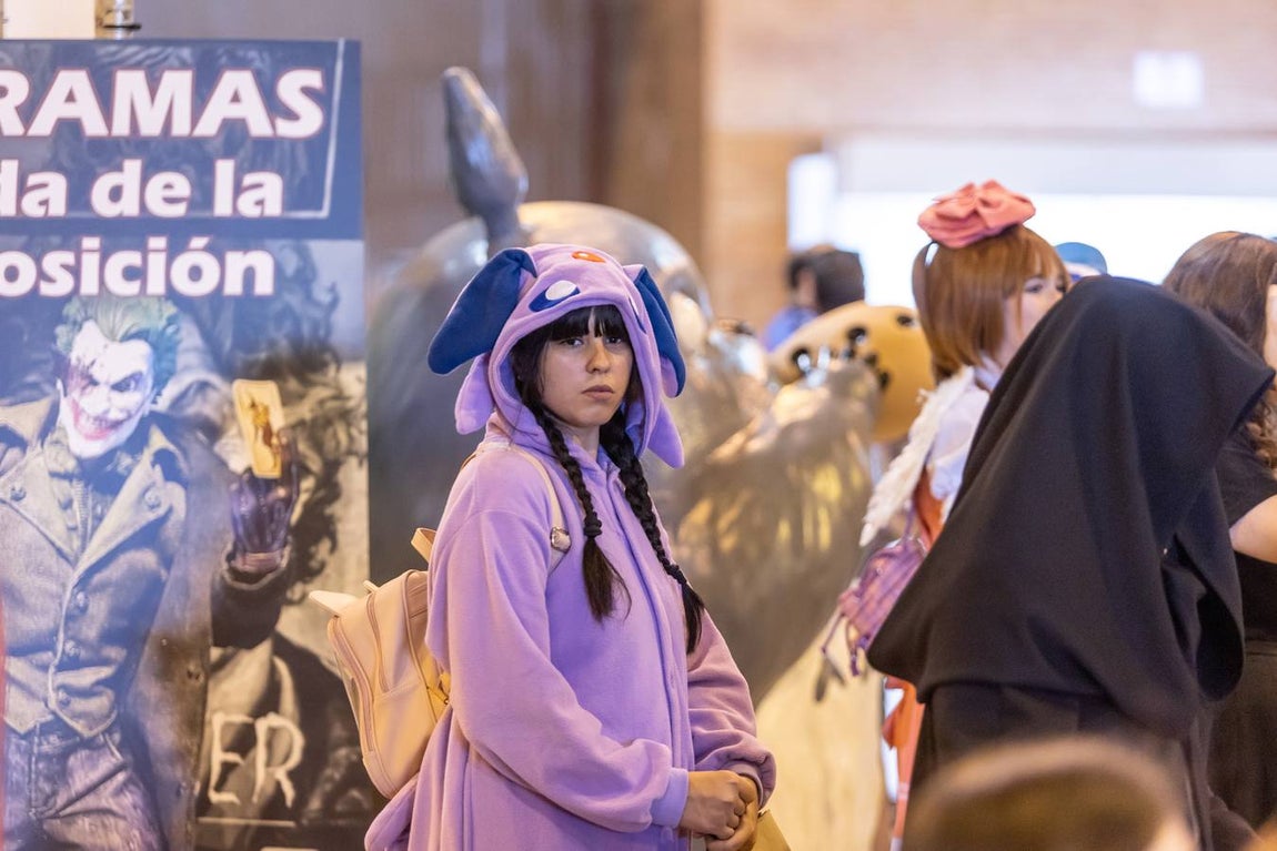 Miles de aficionados acuden al Mangafest Summer Edition de Sevilla en Fibes